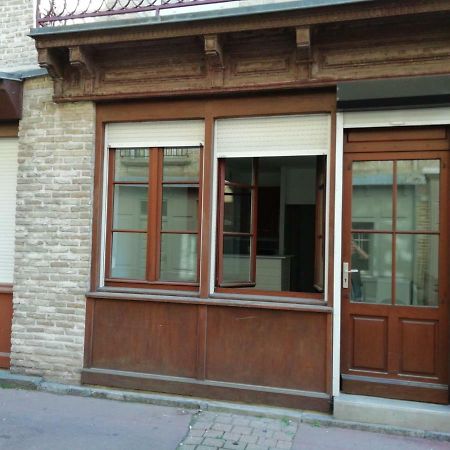 Appartement De La Place 迪耶普 外观 照片