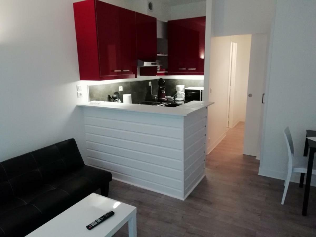 Appartement De La Place 迪耶普 外观 照片