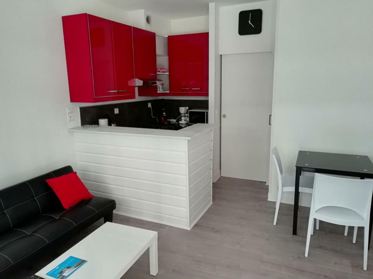 Appartement De La Place 迪耶普 外观 照片